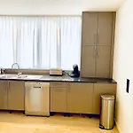 Belfort Shortstay דירה *